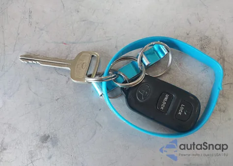 2004 Toyota Corolla Le from USA, damaged, VIN JTDBR32E442044196